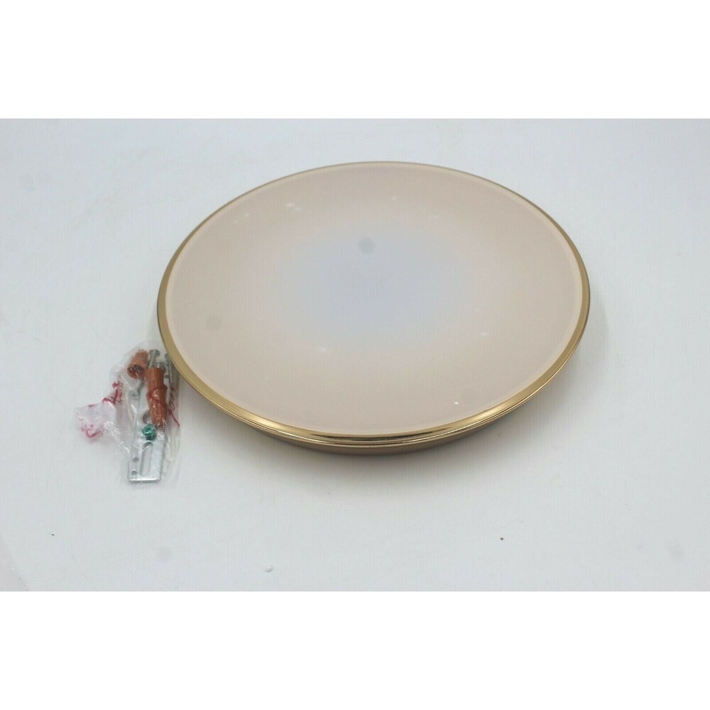 ONE LED Ceiling Light Flush Mount Light Color Gold GC9087 Flush Mount 120V NEW